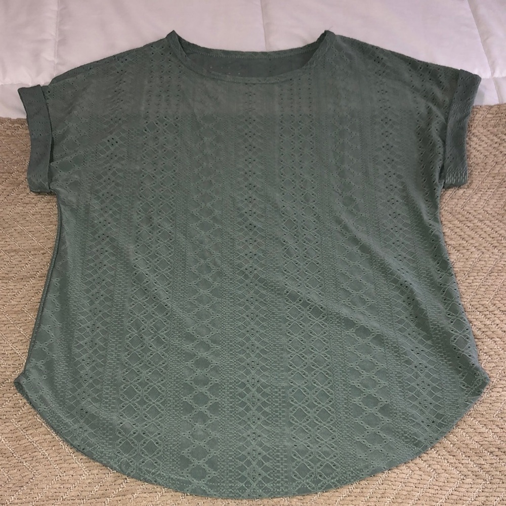 Elegant Green Lace Short Sleeve Top